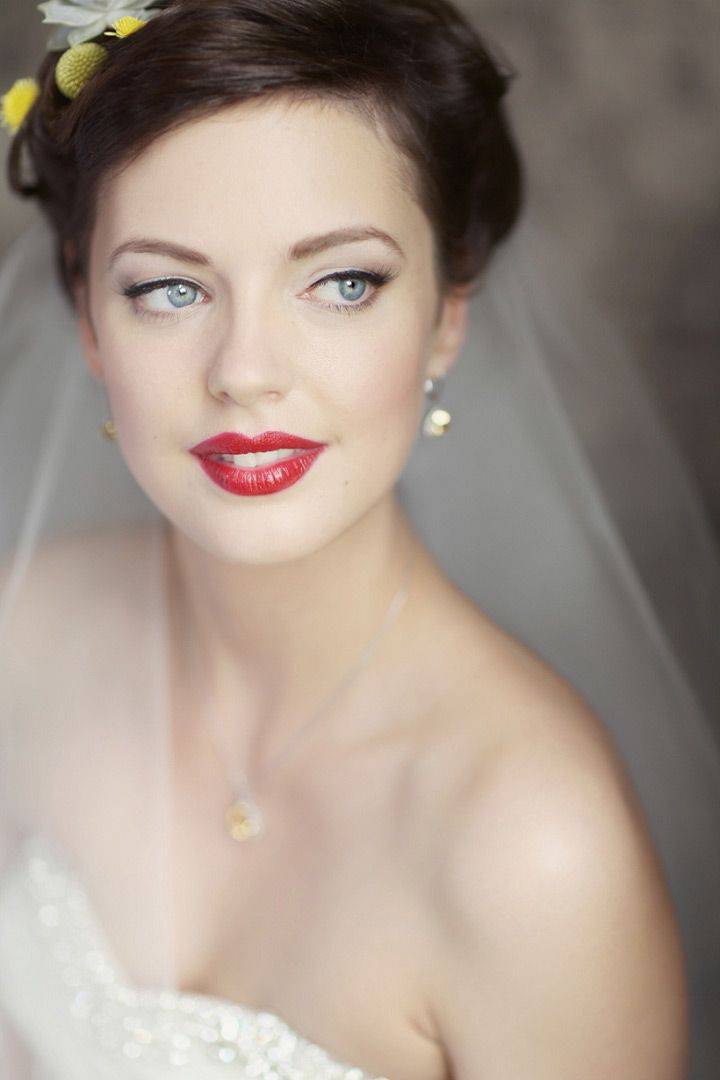 Прическа макияж на свадьбу красносельский