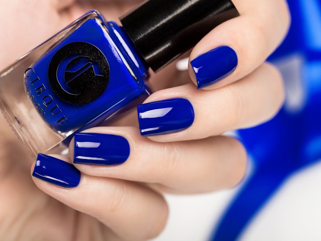 Синий лак для ногтей: с чем его носить и сочетать? | красивые ногти - дополнение твоего образа